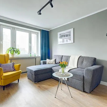 Apartment Plater