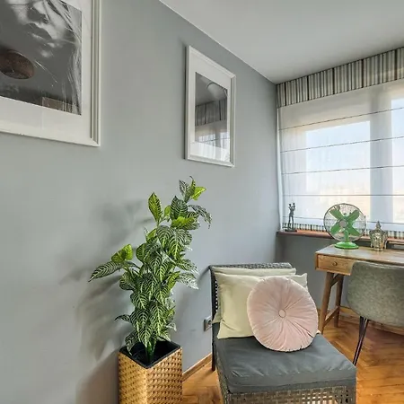 Plater Apartment
