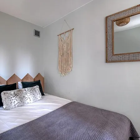 Plater Apartment *
