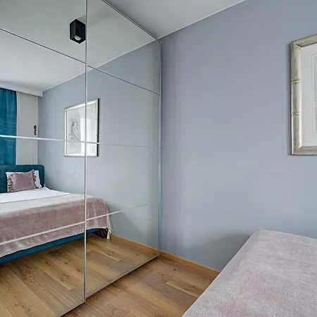 Plater Apartment