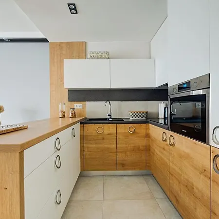 Plater Apartment