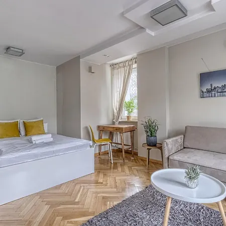 Plater Apartment